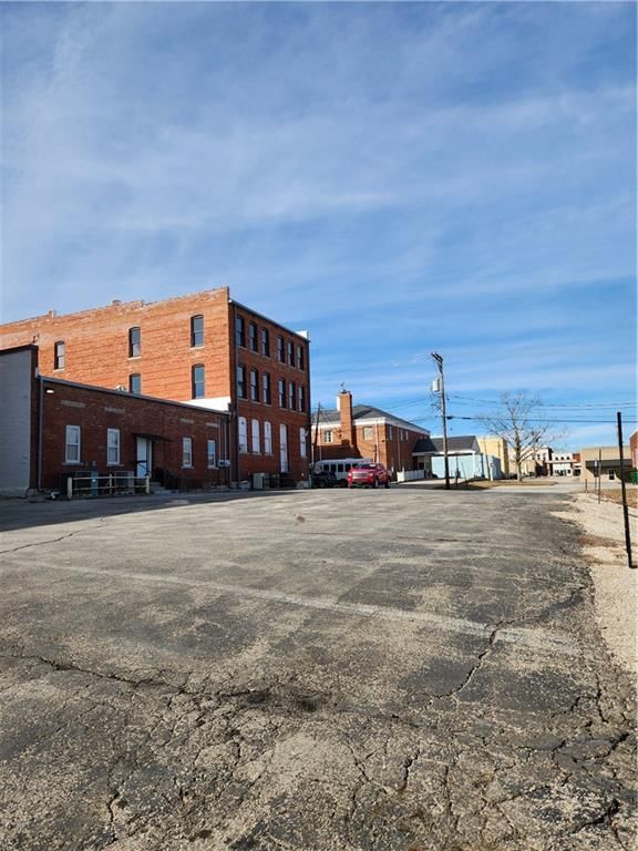 3 E Wea Street — photo 4
