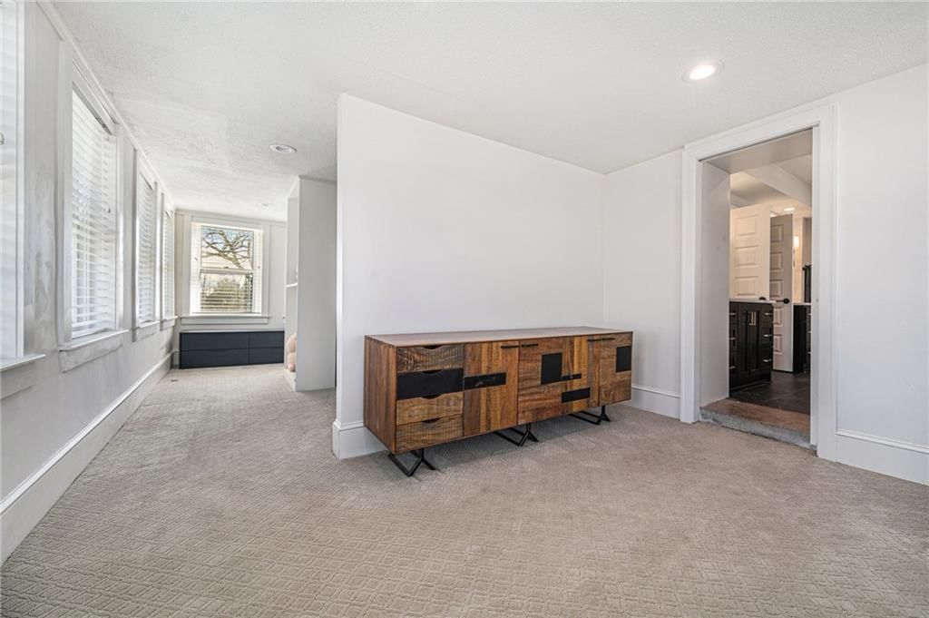 901 W 38th Street — photo 17