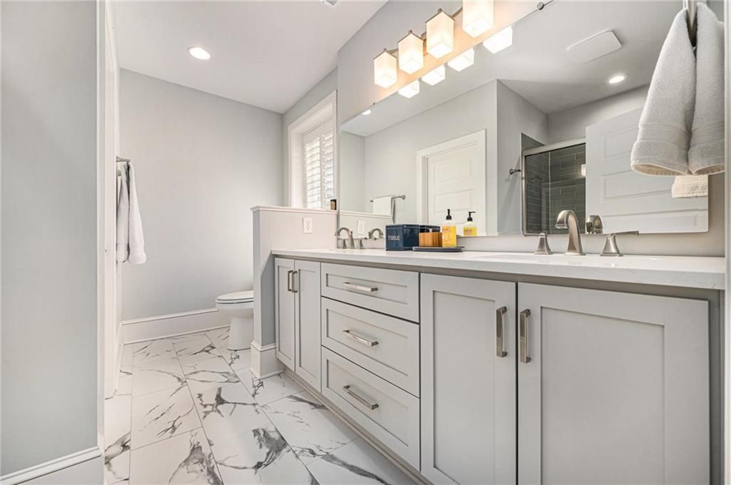 901 W 38th Street — photo 19