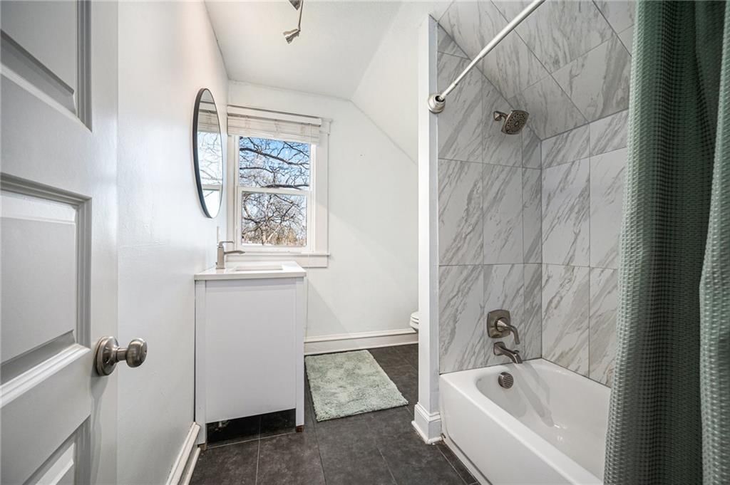 901 W 38th Street — photo 29