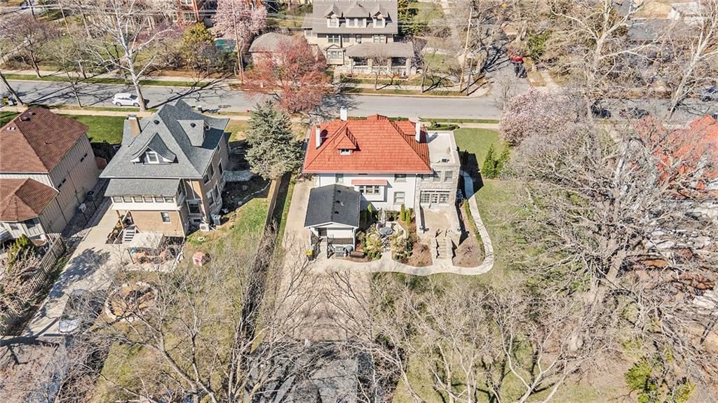 901 W 38th Street — photo 30