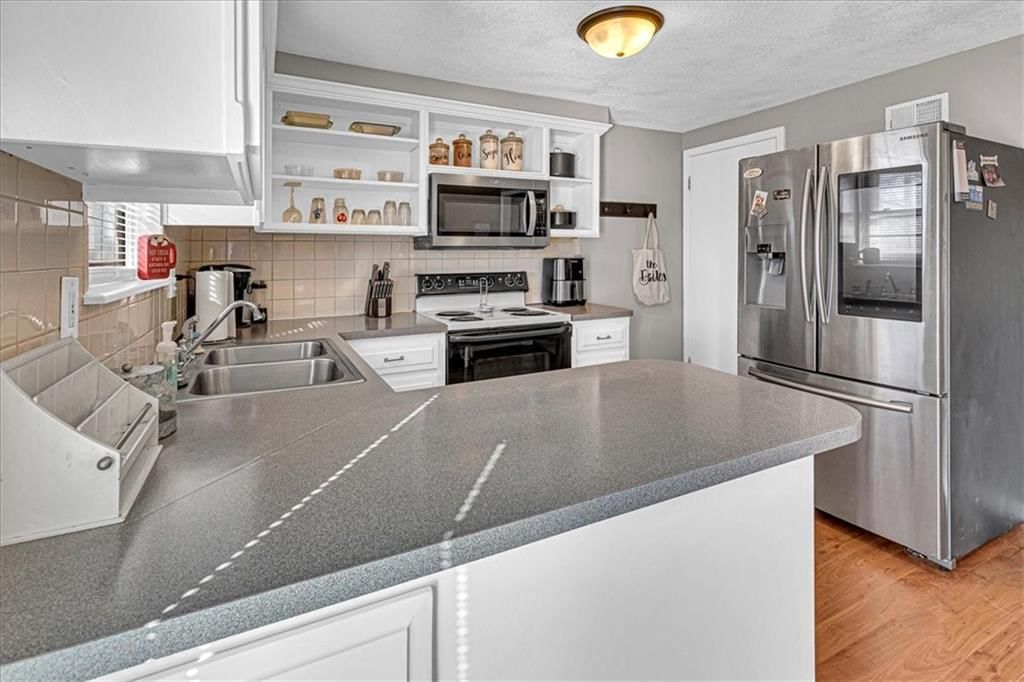 5905 NE 45th Street — photo 11