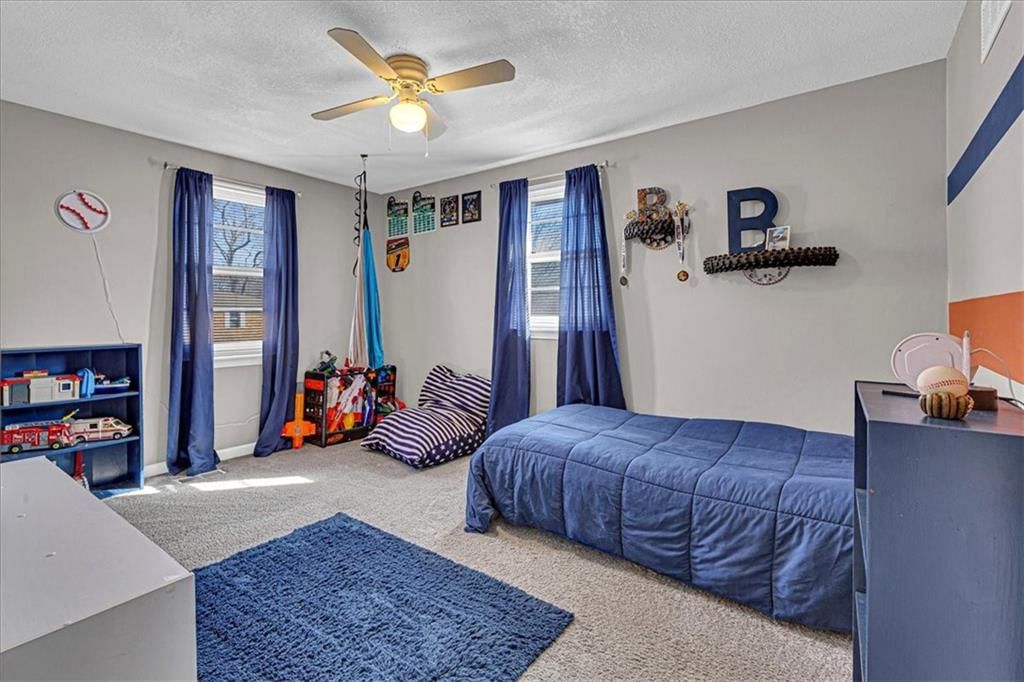 5905 NE 45th Street — photo 18