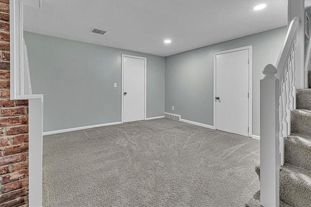 5905 NE 45th Street — photo 21