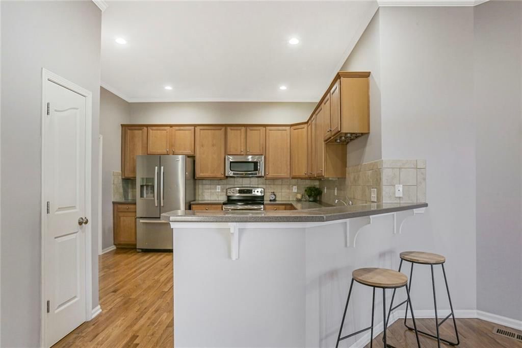 11239 S SUMMIT Street — photo 11