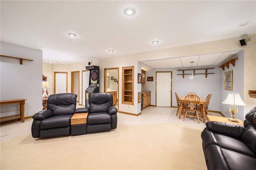 7522 N Palmer Avenue — photo 26