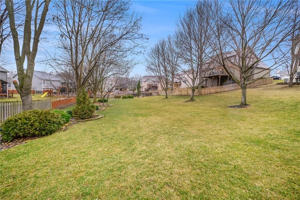 7522 N Palmer Avenue — photo 35