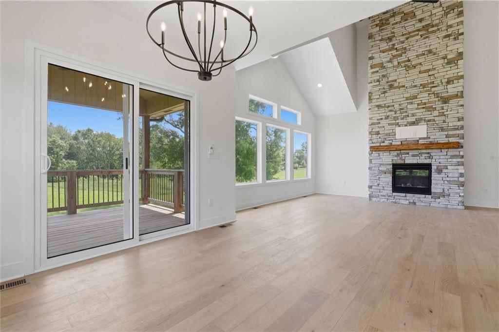 13525 Oakridge Drive — photo 5