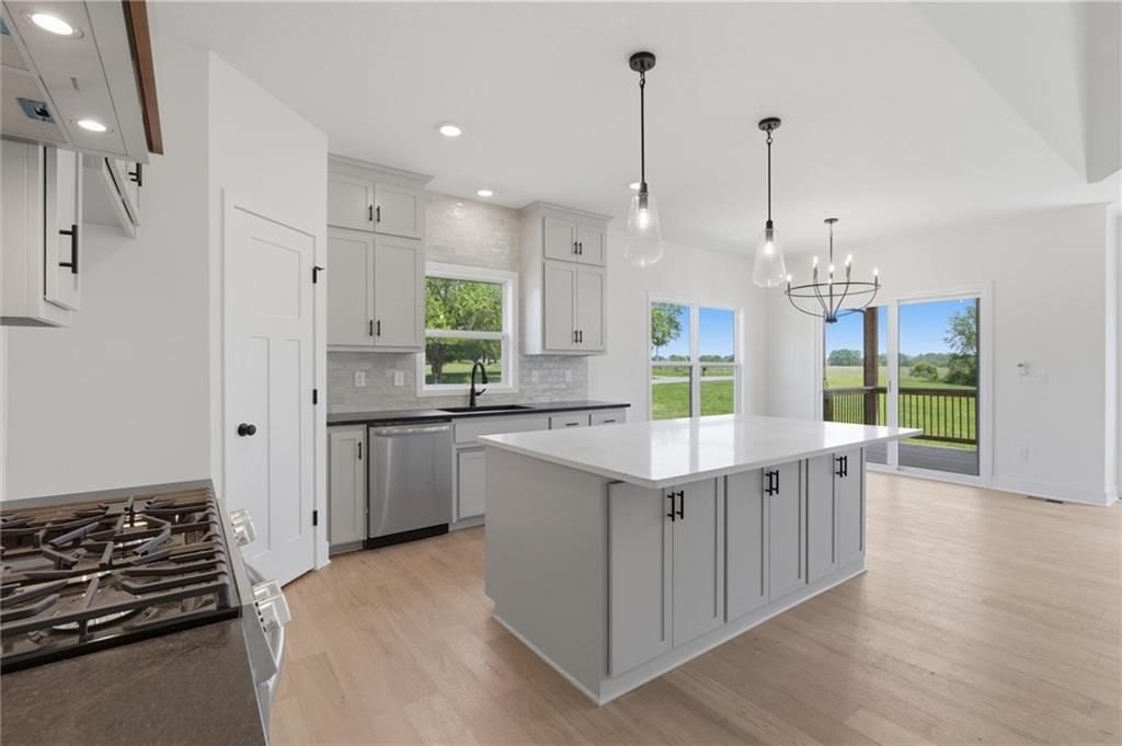 13525 Oakridge Drive — photo 12
