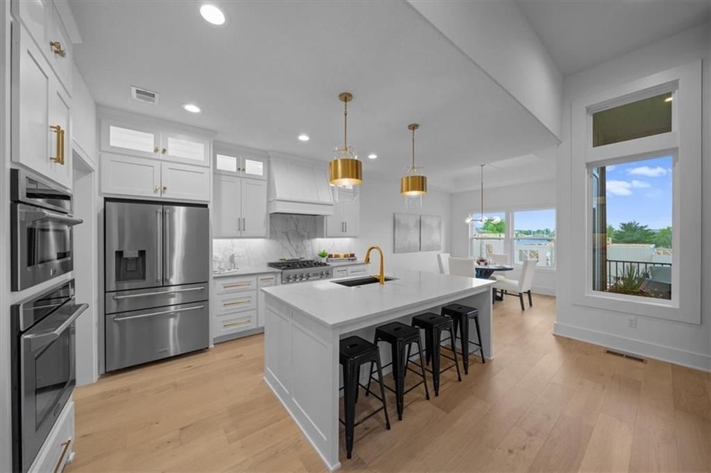 793 NE Algonquin Street — photo 11