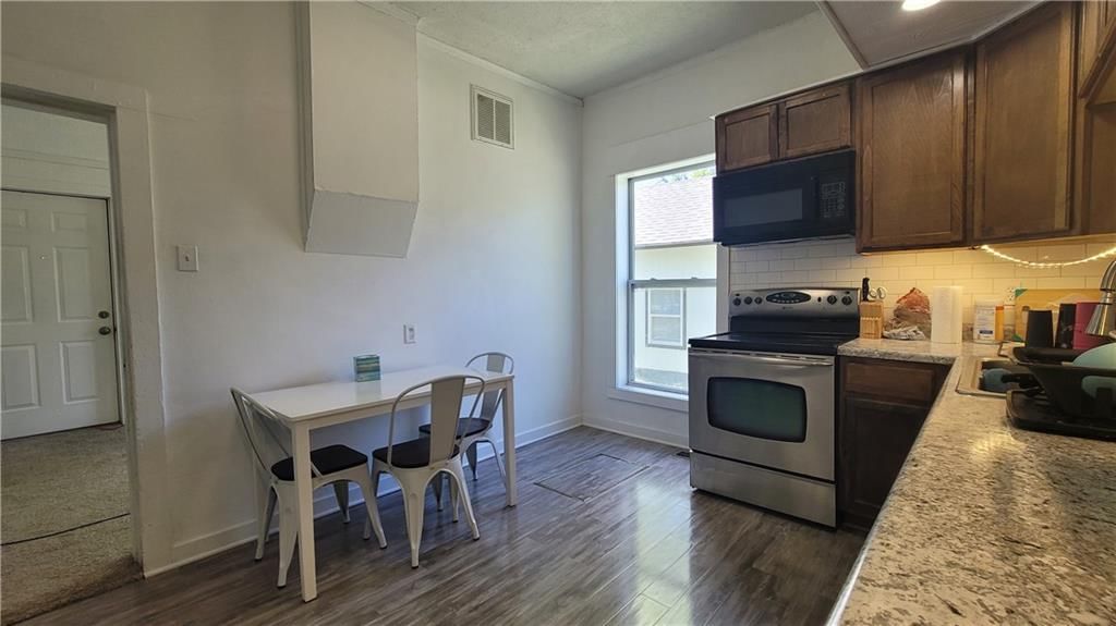 408 W Peoria Street — photo 7