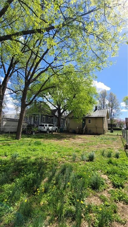 408 W Peoria Street — photo 16