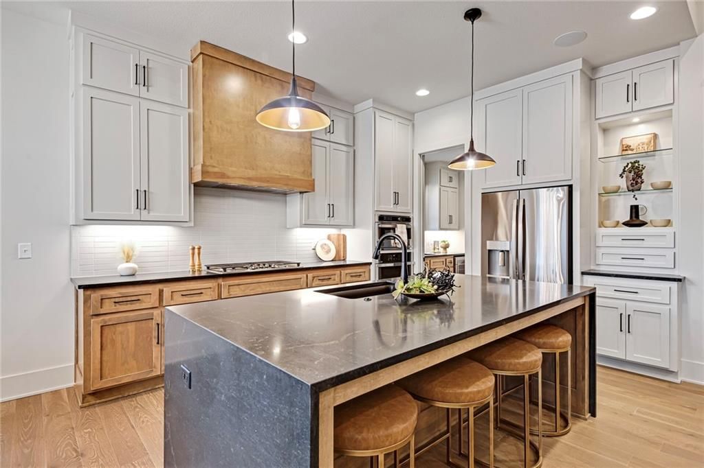 17425 Gillette Street — photo 10