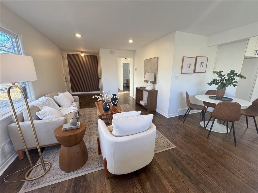 3816 N Flora Avenue — photo 2