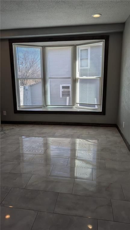 1236 Richmond Avenue — photo 15