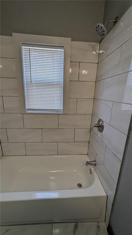 1236 Richmond Avenue — photo 29