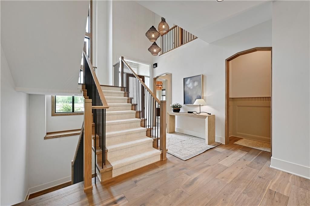 Photo 8 of 73 - 16063 S Twilight Lane, Olathe, KS 66062