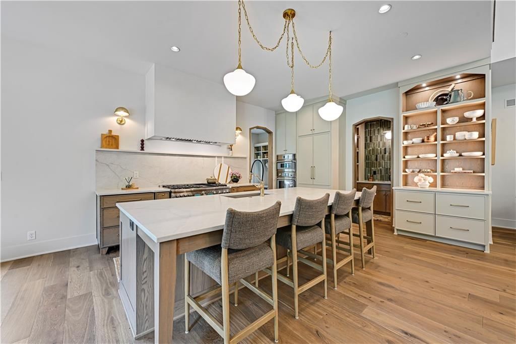 Photo 15 of 73 - 16063 S Twilight Lane, Olathe, KS 66062