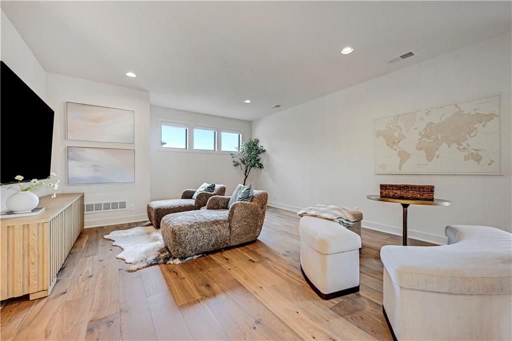 Photo 42 of 73 - 16063 S Twilight Lane, Olathe, KS 66062