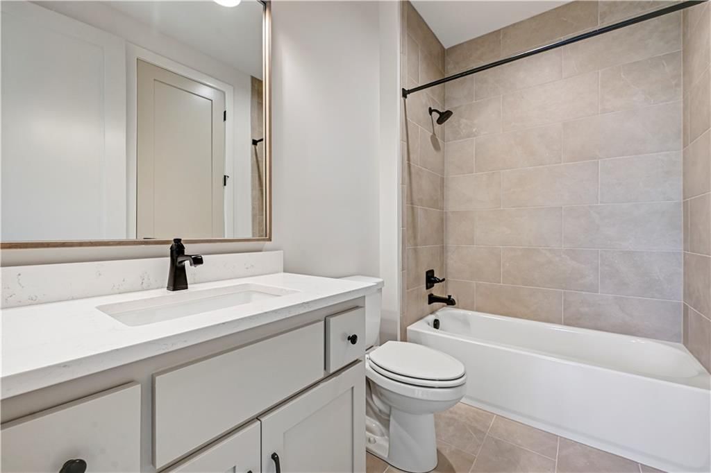 Photo 46 of 73 - 16063 S Twilight Lane, Olathe, KS 66062