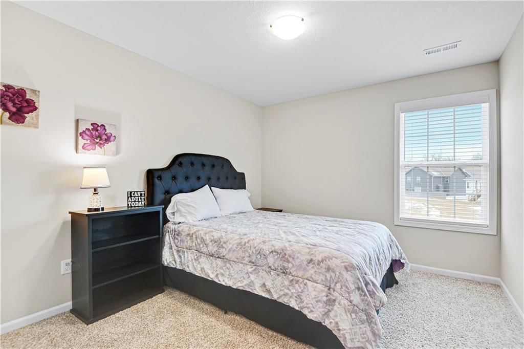 10419 N Wallace Avenue — photo 24