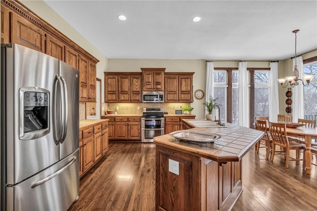 15306 W 86th Street — photo 11