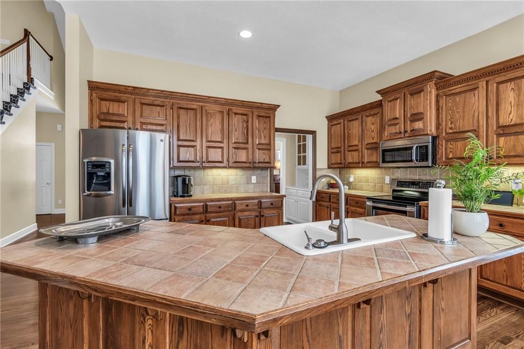 15306 W 86th Street — photo 13