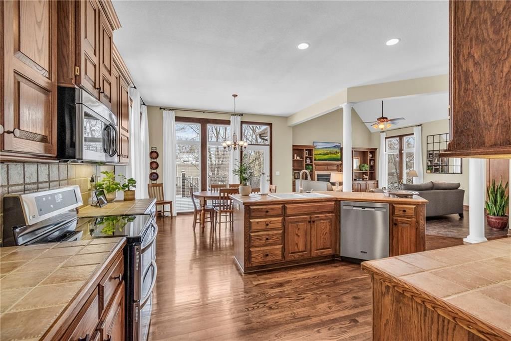 15306 W 86th Street — photo 15