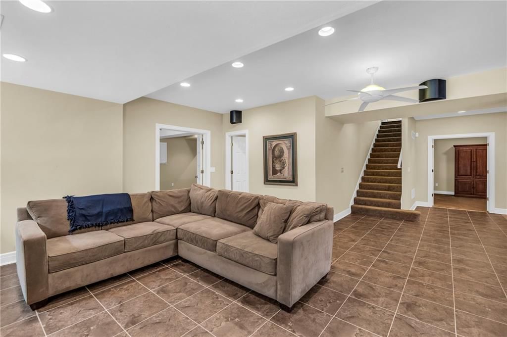 15306 W 86th Street — photo 34