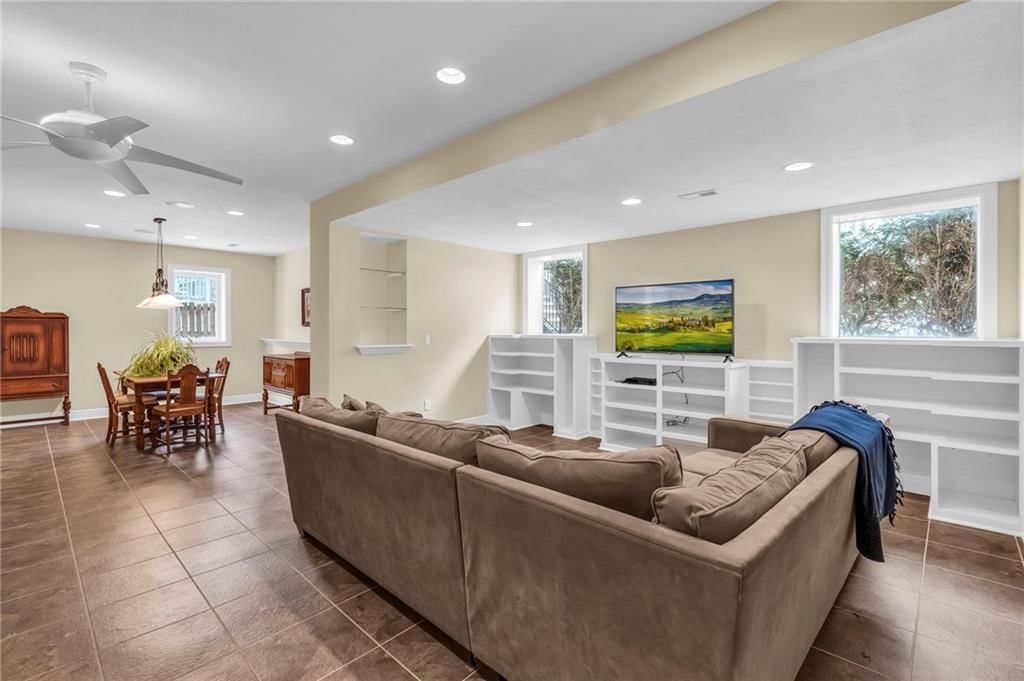 15306 W 86th Street — photo 35