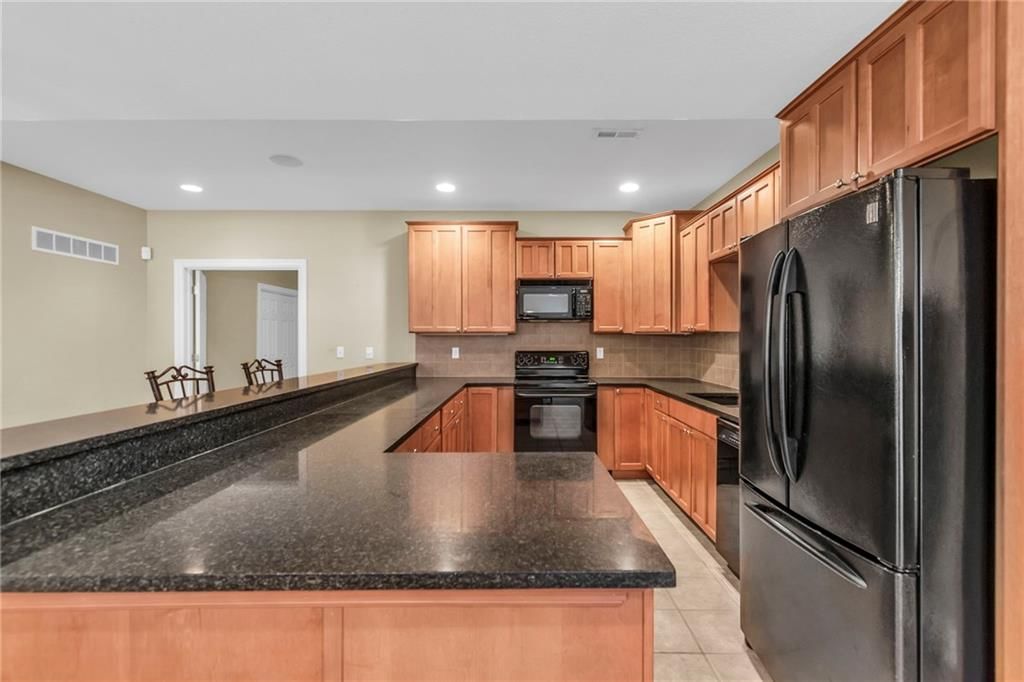 15306 W 86th Street — photo 38