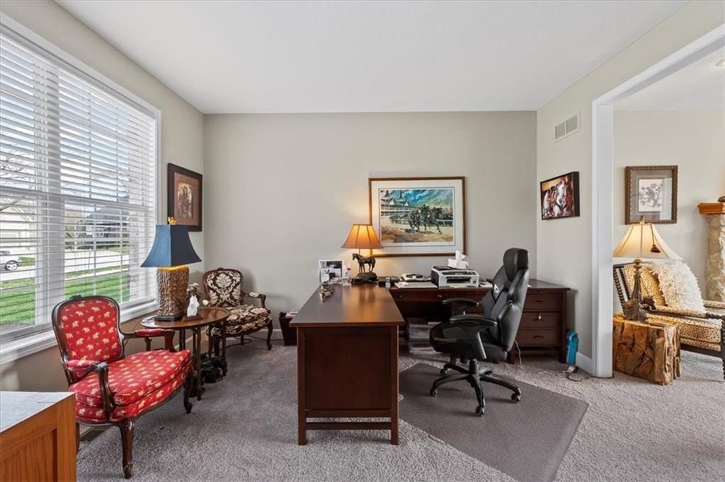 13021 Pembroke Lane — photo 15