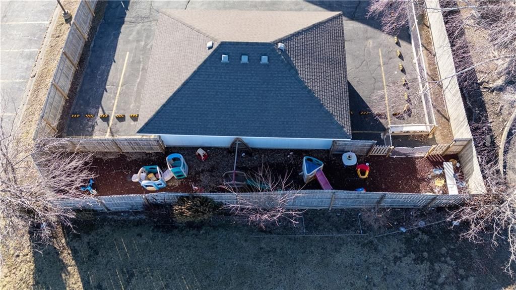 7607 Raytown Road — photo 11