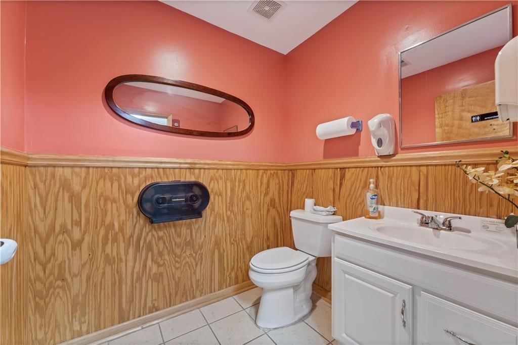 7607 Raytown Road — photo 21