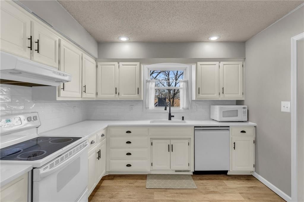 10123 N Central Street — photo 16