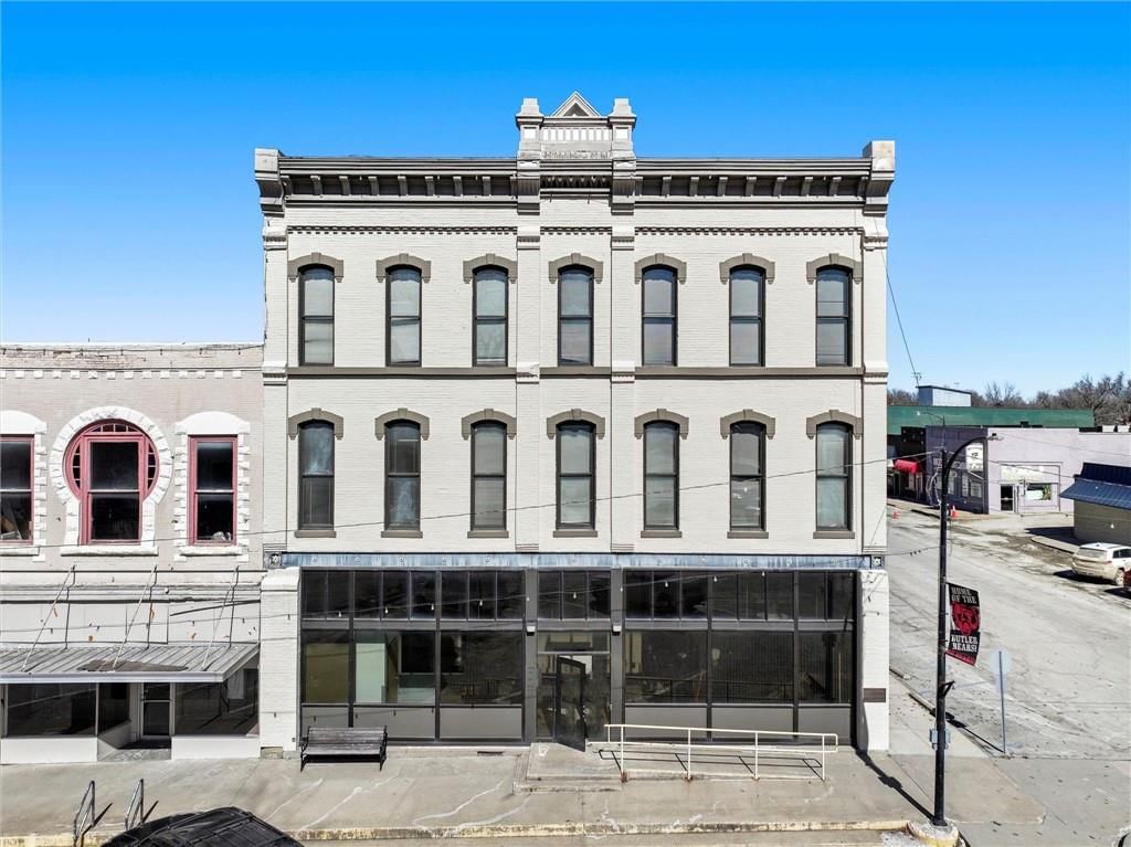 4 W Ohio Street — photo 3