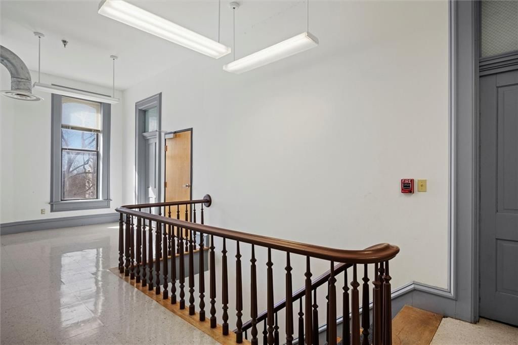 4 W Ohio Street — photo 13