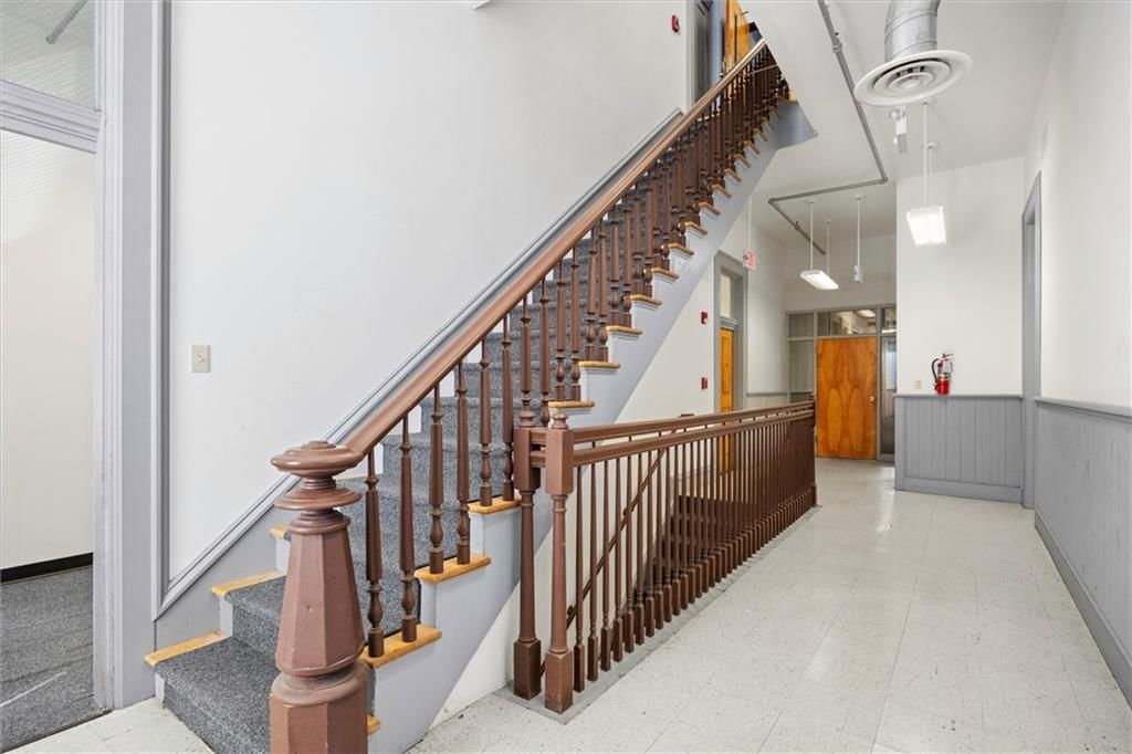 4 W Ohio Street — photo 14