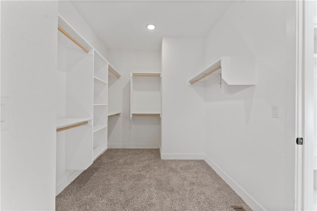 8100 N Sycamore Avenue — photo 16