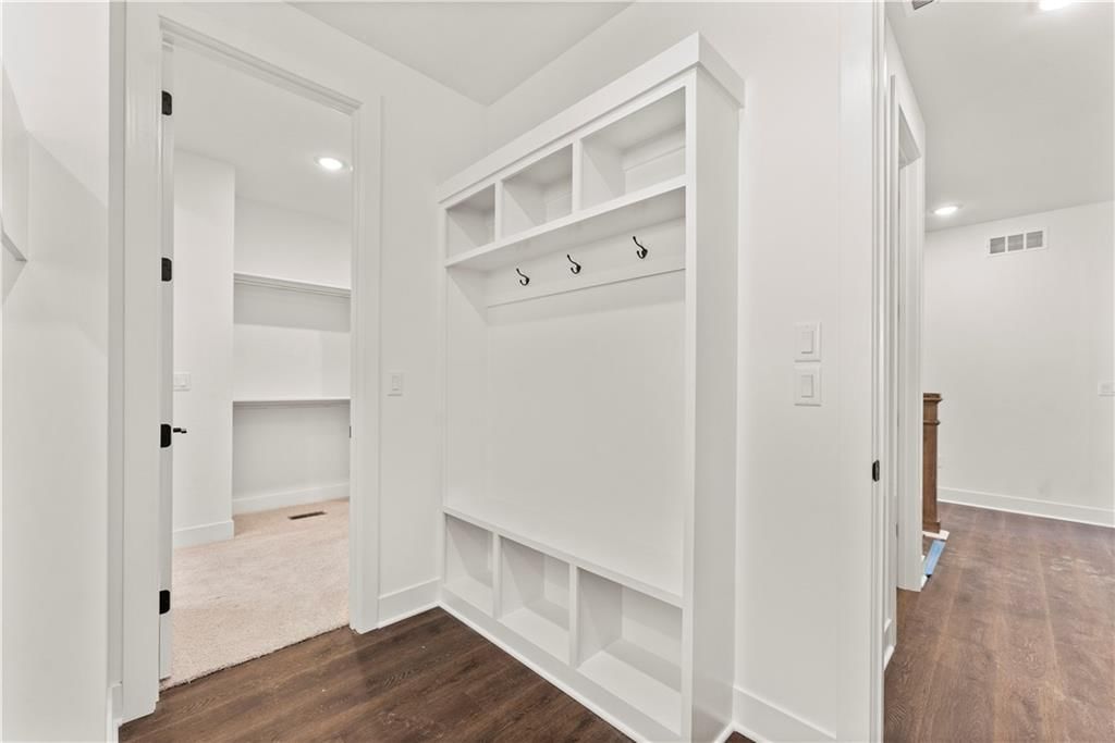 8019 N Sycamore Avenue — photo 17