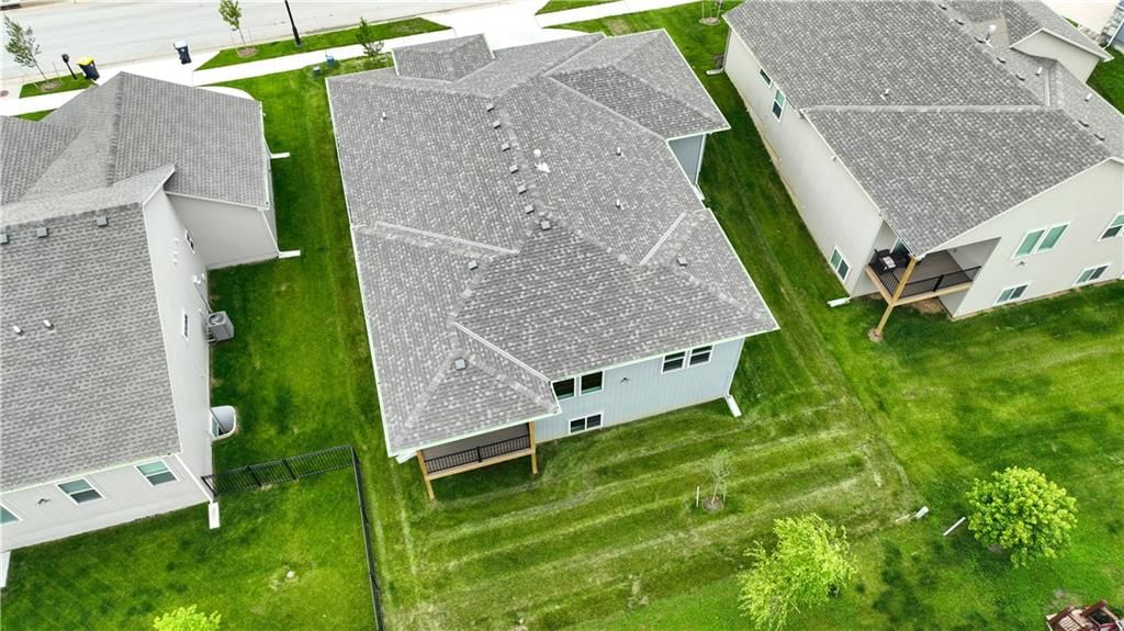 8019 N Sycamore Avenue — photo 19