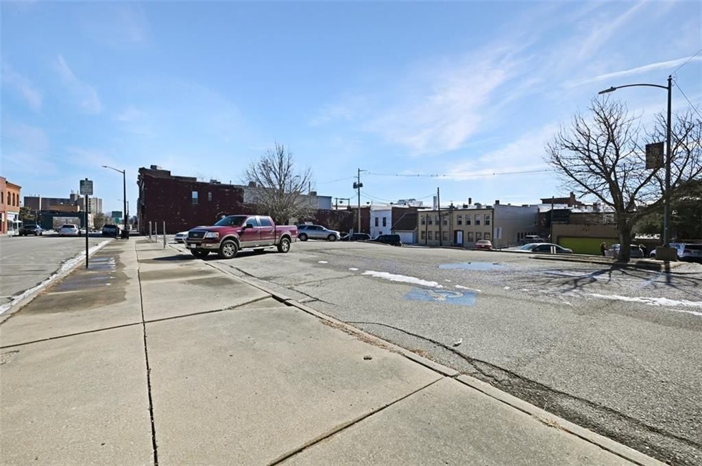 100 S 5Th Street — photo 11