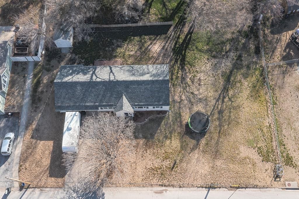 Photo 10 of 11 - 219 Sheidley Avenue