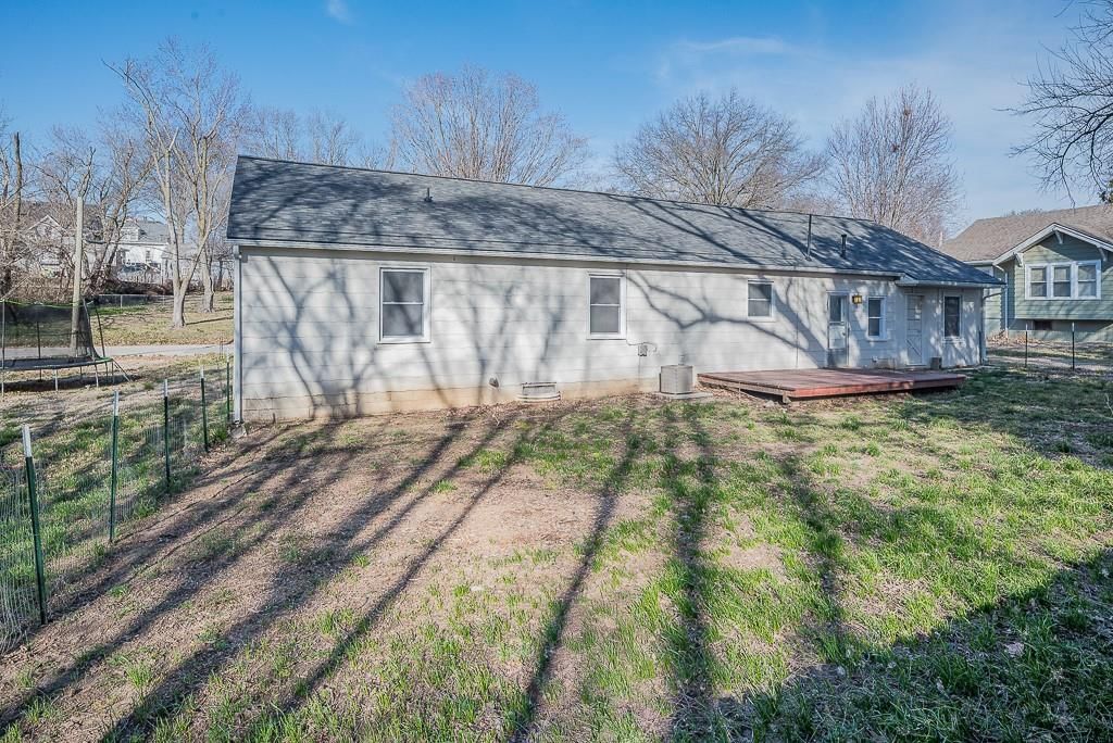 Photo 11 of 11 - 219 Sheidley Avenue