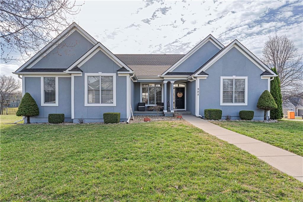 905 Meadowbrook Drive — photo 1