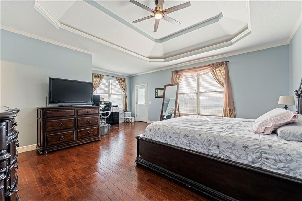 905 Meadowbrook Drive — photo 18