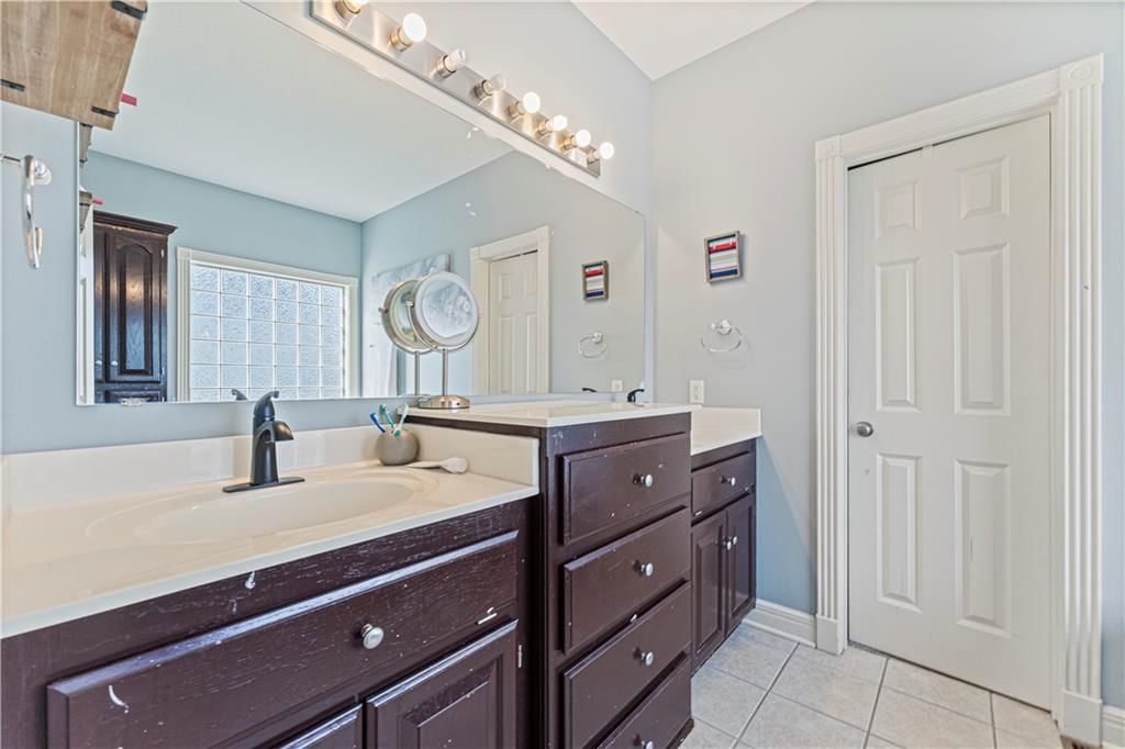 905 Meadowbrook Drive — photo 20