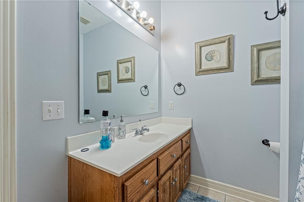 905 Meadowbrook Drive — photo 24