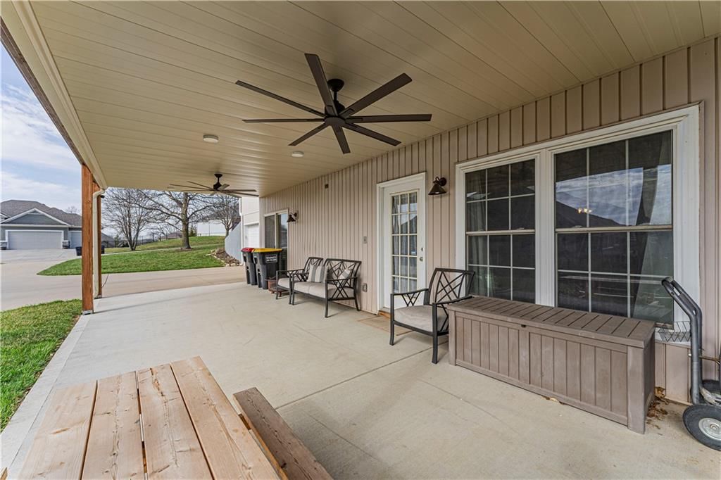 905 Meadowbrook Drive — photo 40