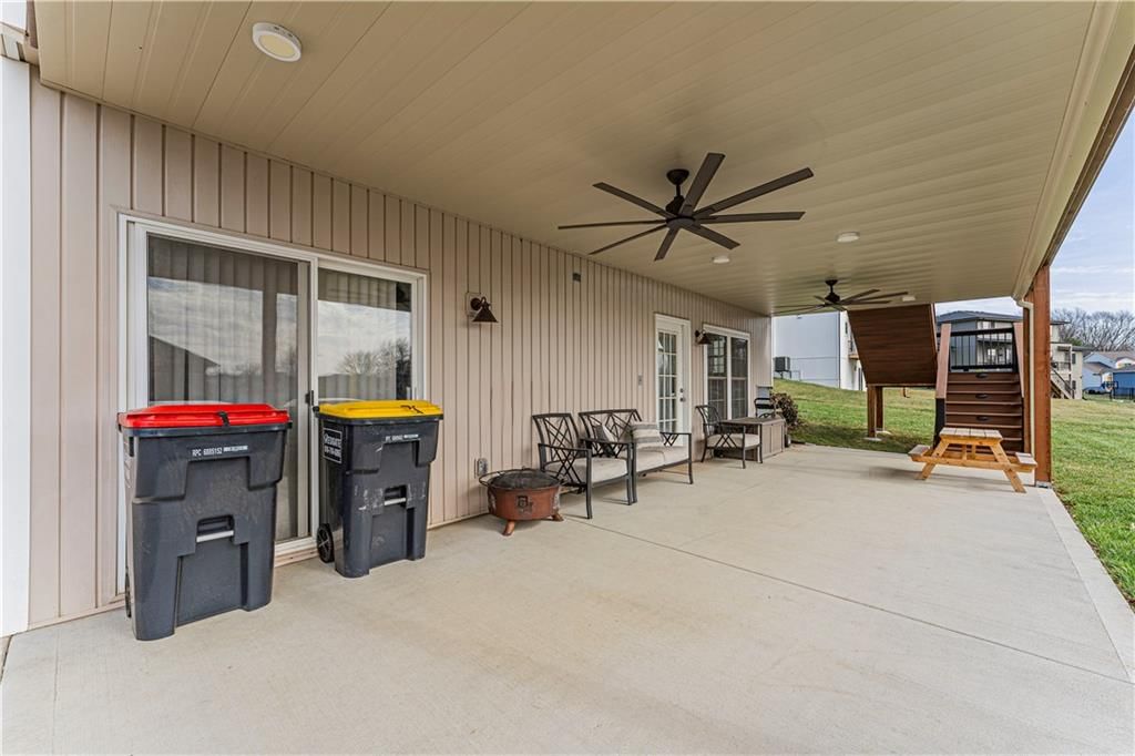 905 Meadowbrook Drive — photo 41